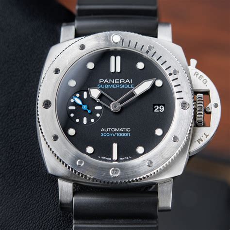 luminor panerai rubber strap.